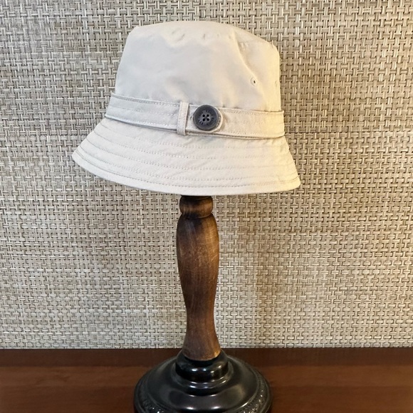 🌟2xHP🌟2011 Eddie Bauer Christine Vented Bucket Rain Hat Water Repellent S/M - Picture 1 of 10